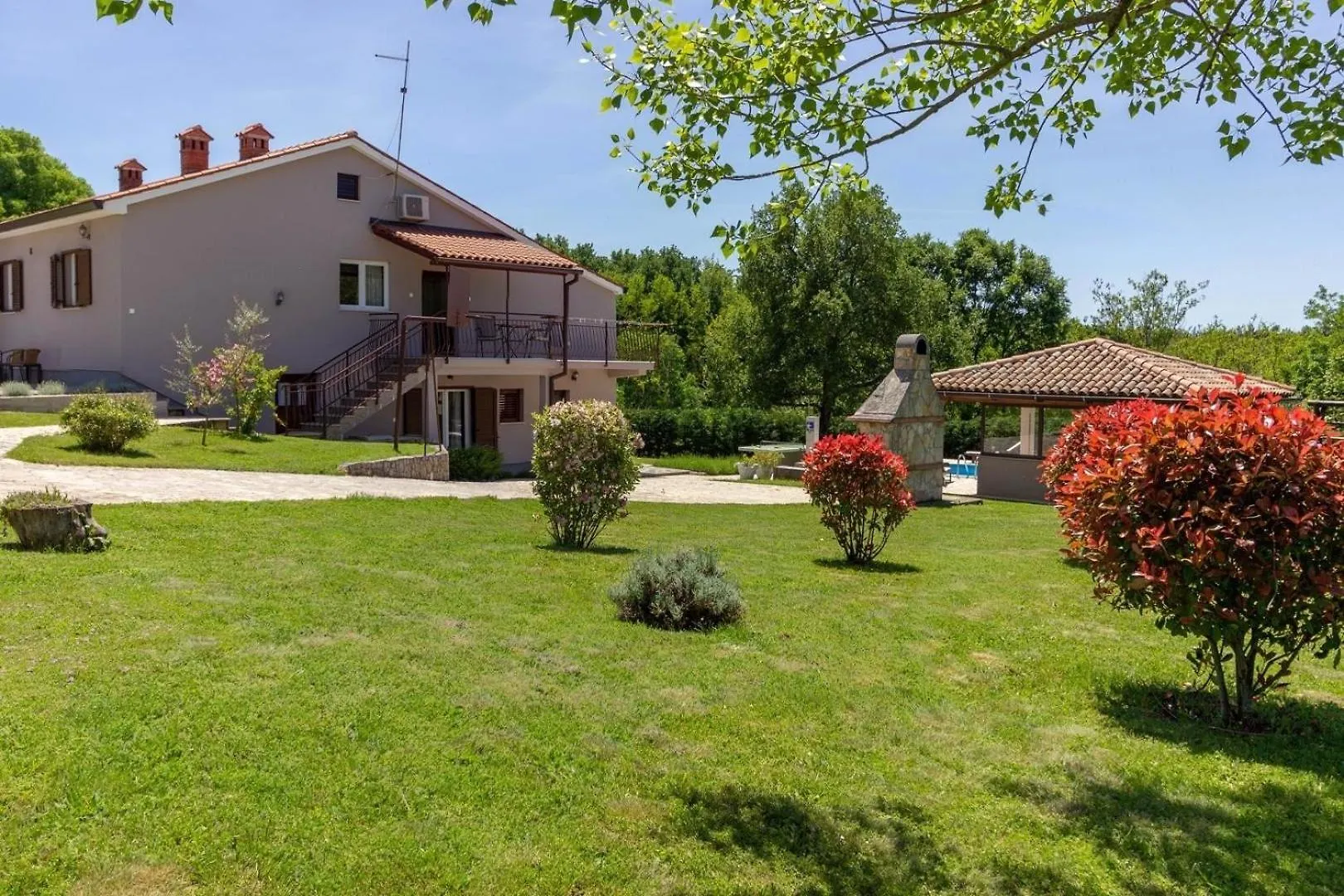 Ferienhaus Mit Privatpool Fuer 12 Personen Ca 160 Qm In Jakovici, Istrien Binnenland Von Istrien Tinjan Croatia